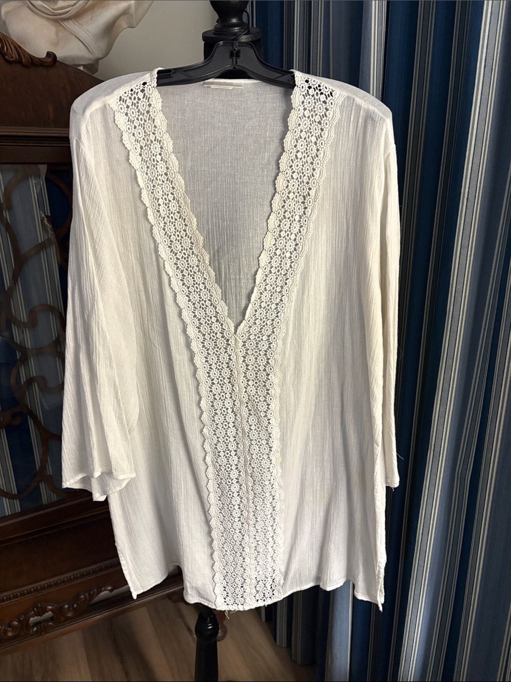 La Blanca White Crochet-Trim Swim Coverup